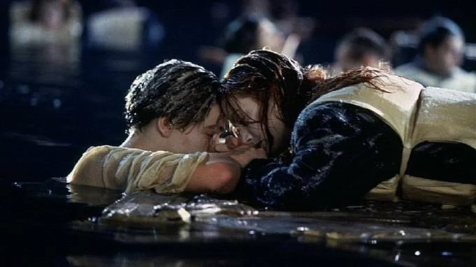 james-cameron-explicara-cientificamente-la-muerte-de-jack-en-titanic