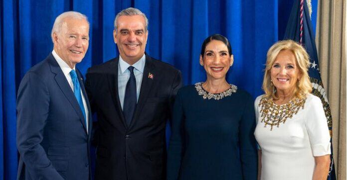Luis-Abinader-Raquel-Arbaje-Joe-Biden-y-Jill-Biden-696x362