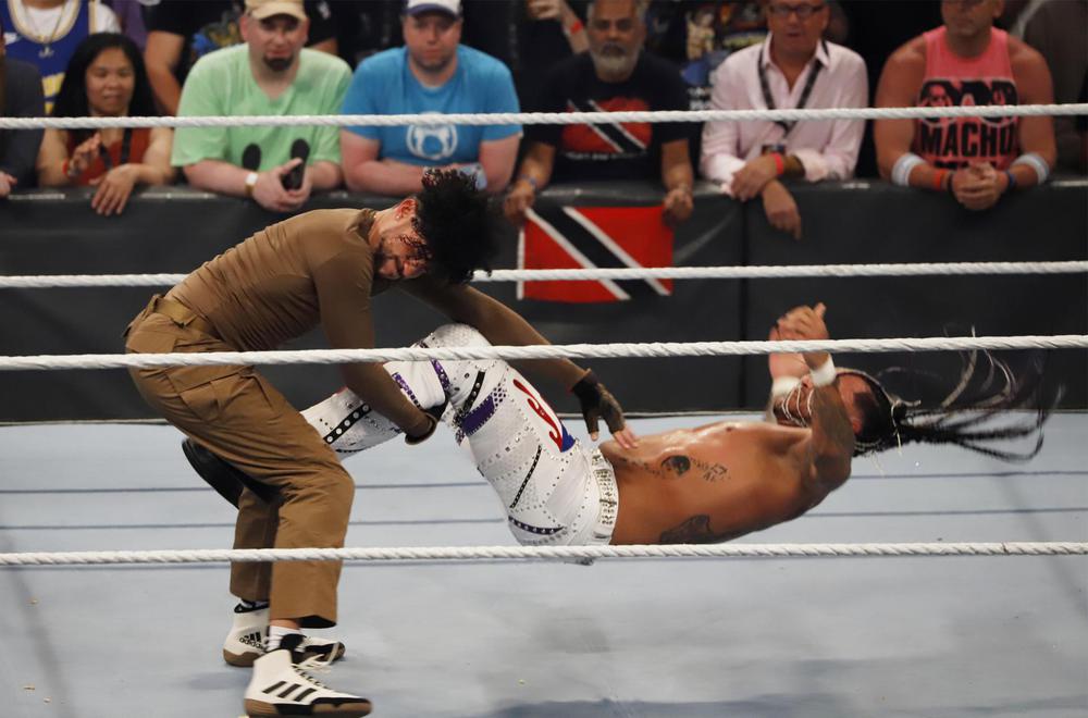 BAD-BUNNY-WWE