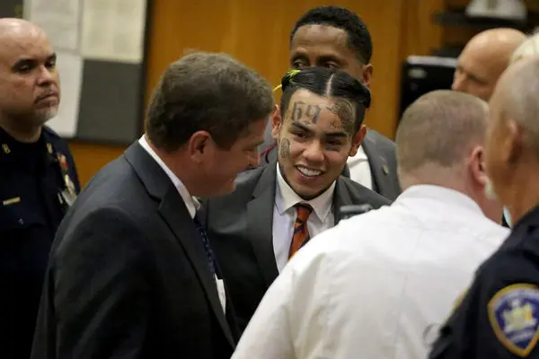 18tekashi1-articleLarge