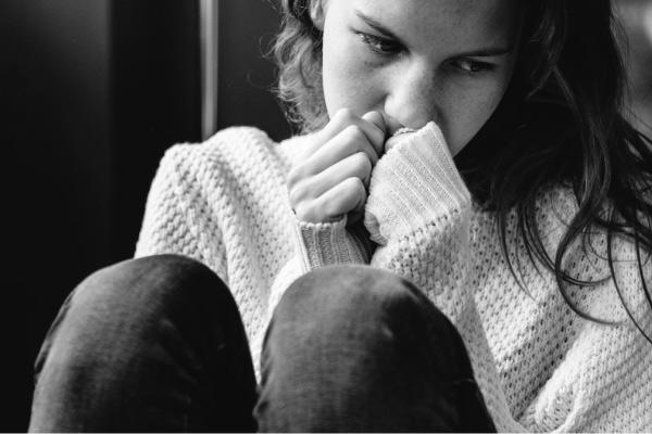 que-lleva-a-un-joven-a-tener-ideas-suicidio-ucentral