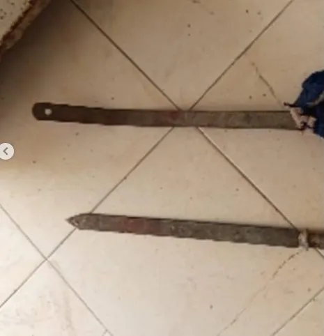 Barras-de-hierro-usadas-por-el-exconvicto-para-asesinar-a-su-madre-y-hermano