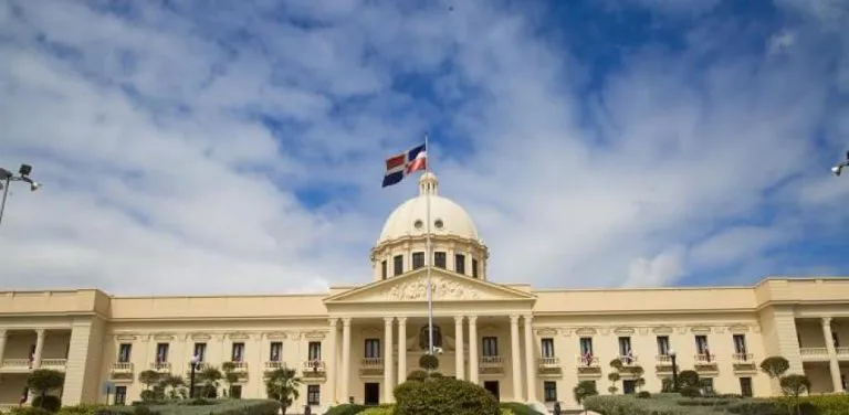 6430c4dd85b08-768x376