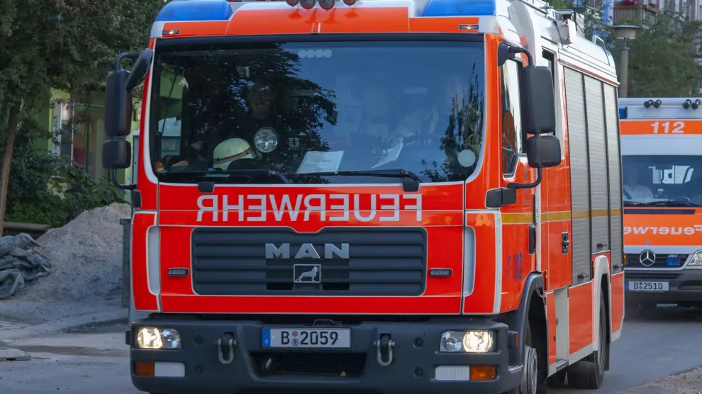 europapress-6764565-september-22-2010-berlin-brandenburg-germany-firefighters-truck-in-action