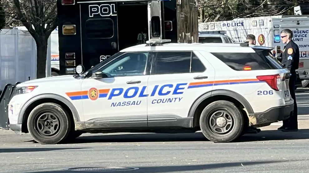 un-coche-de-policia-de-eeuu-en-una-imagen-de-archivo.r_d.916-1144-6791