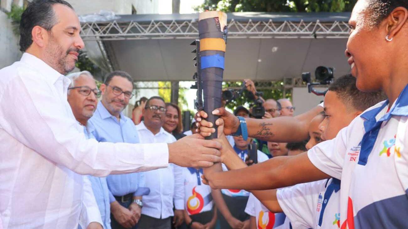 PIE ANTORCHA 1 Alberto Rodríguez