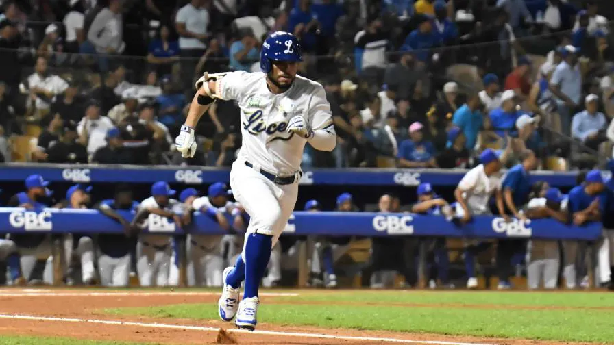 el-licey-da-otro-empujon-al-precipicio-a-unas-aguilas-inofensivas_1-focus-0-0-896-504