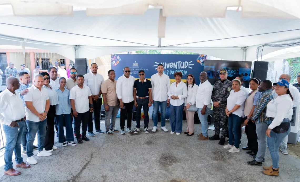 Ministerio-de-la-Juventud-realiza-en-Boca-Chica-la-11.a-edicion-de-Juventud-con-B-de-Barrio-1140x694