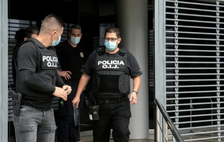 La-Fiscalia-de-Costa-Rica-y-el-Organismo-de-Investigacion-Judicial-OIJ-policia-allanaron-varias-viviendas-y-hoteles