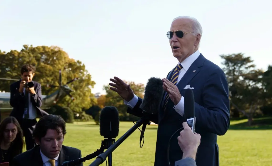 Joe-Biden-hablando-ante-la-prensa-1140x694
