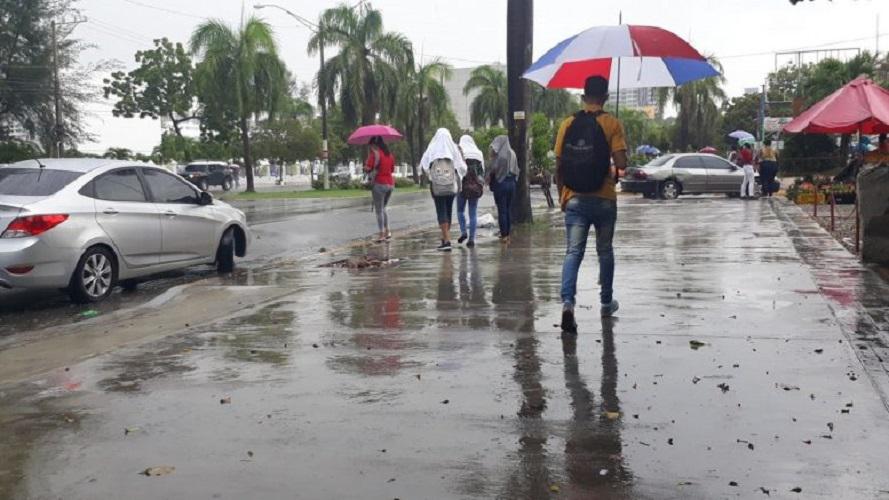 Vaguada-y-onda-tropical-aumentaran-los-aguaceros-seis-provincias-continuan-en-alerta