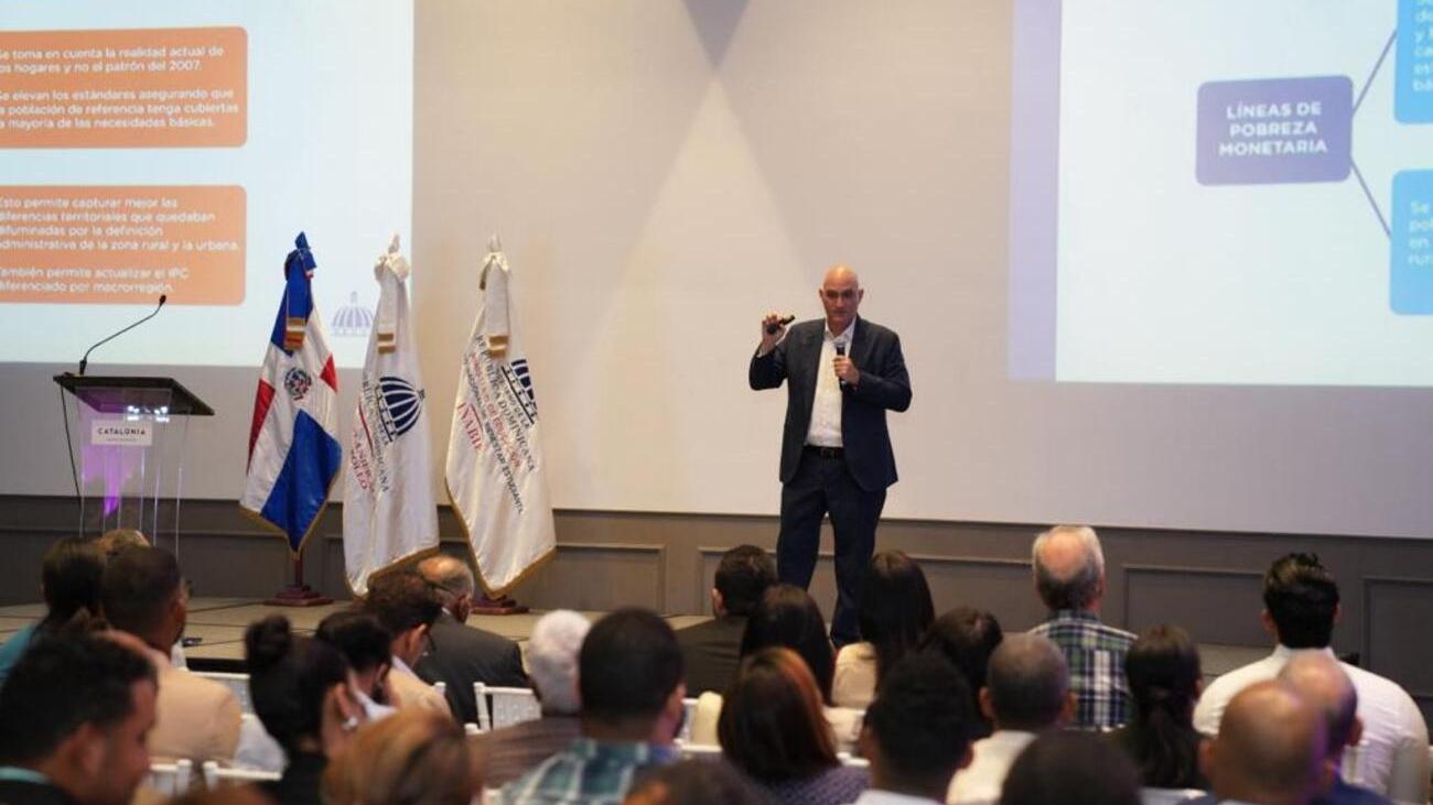 Conferencia Impacto del PAE en r