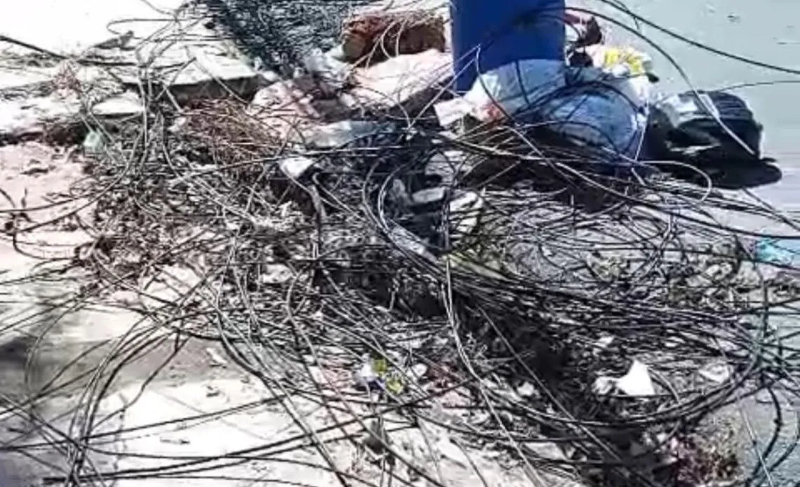 Cables-tumbados-en-Gascue-1140x694