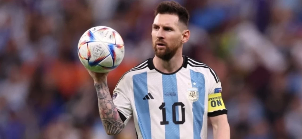 messi regalo H.jpg