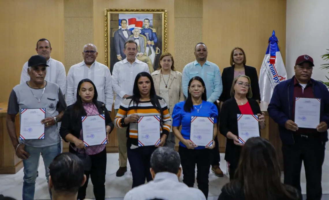 entrega-credito-en-Constanza-1140x694