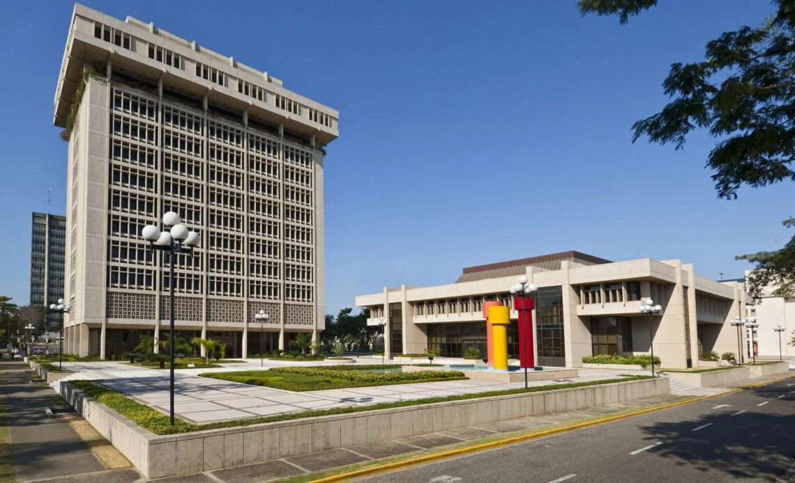 Banco_Central_01-1140x694