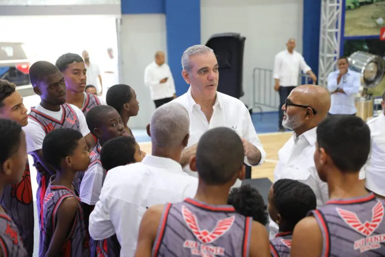 WhatsApp-Image-2025-11-15-at-6.33.43-PM-768x512