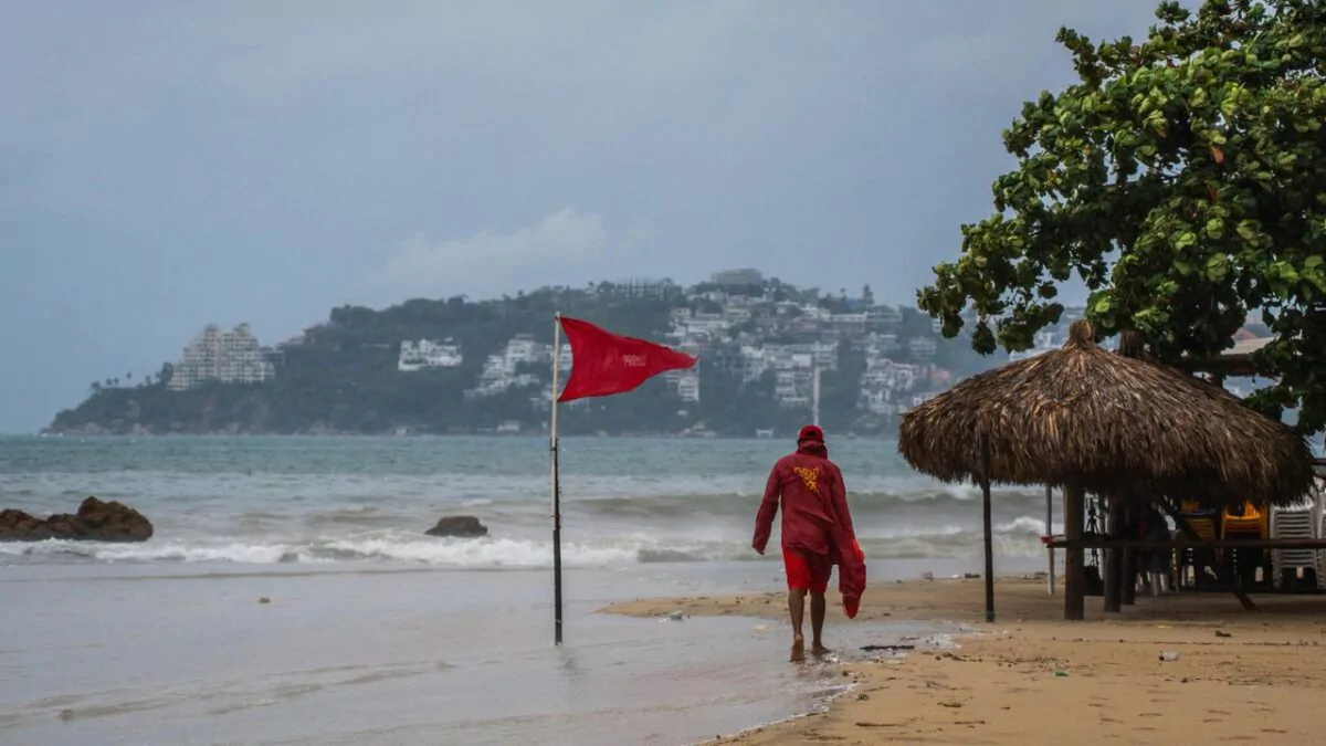 huracan-polo-mantiene-su-fuerza-como-categoria-5-frente-a-las-costas-del-pacific-20260924-133728-cXrA-1200x675