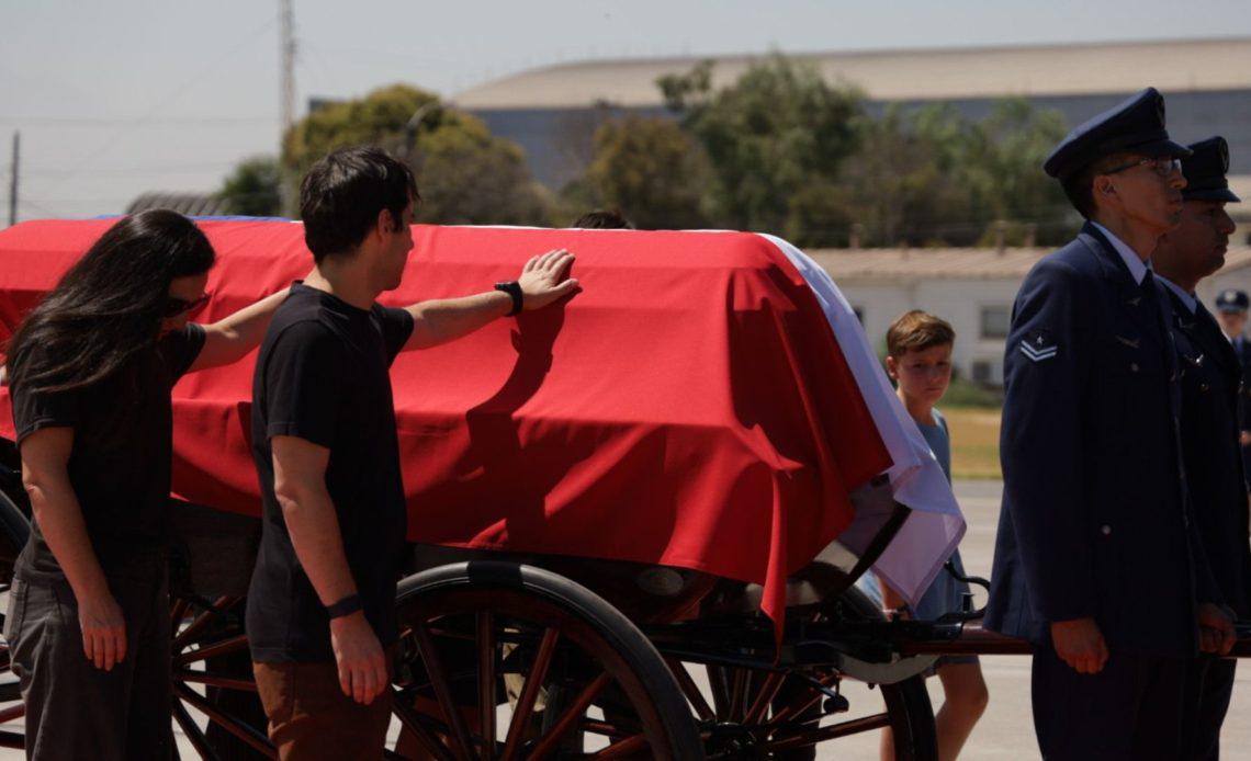 feretro-pinera-santiago-1140x694