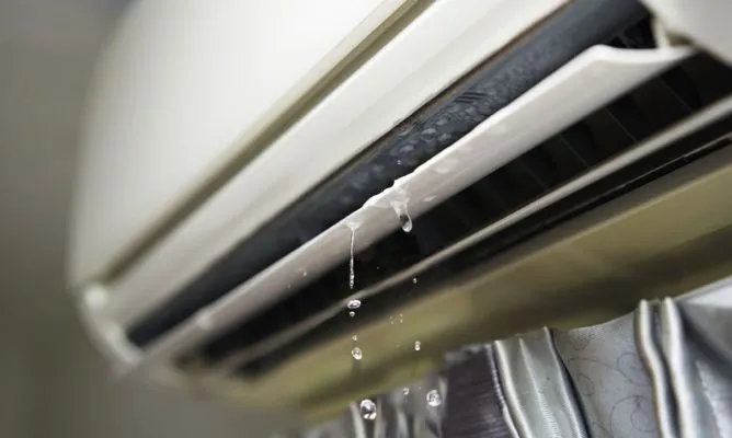 por-que-sale-agua-del-aire-acondicionado-1-668x400x80xX