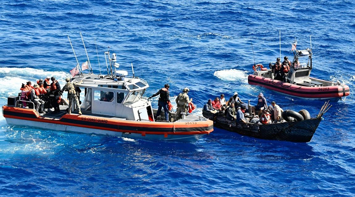 Puerto-rico-detiene-dominicanos-en-yola