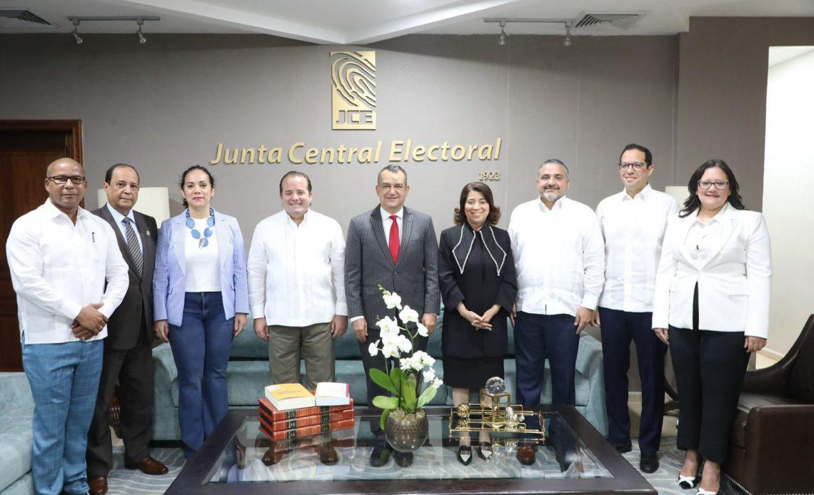 PRM-VISITA-A-JCE-1140x694