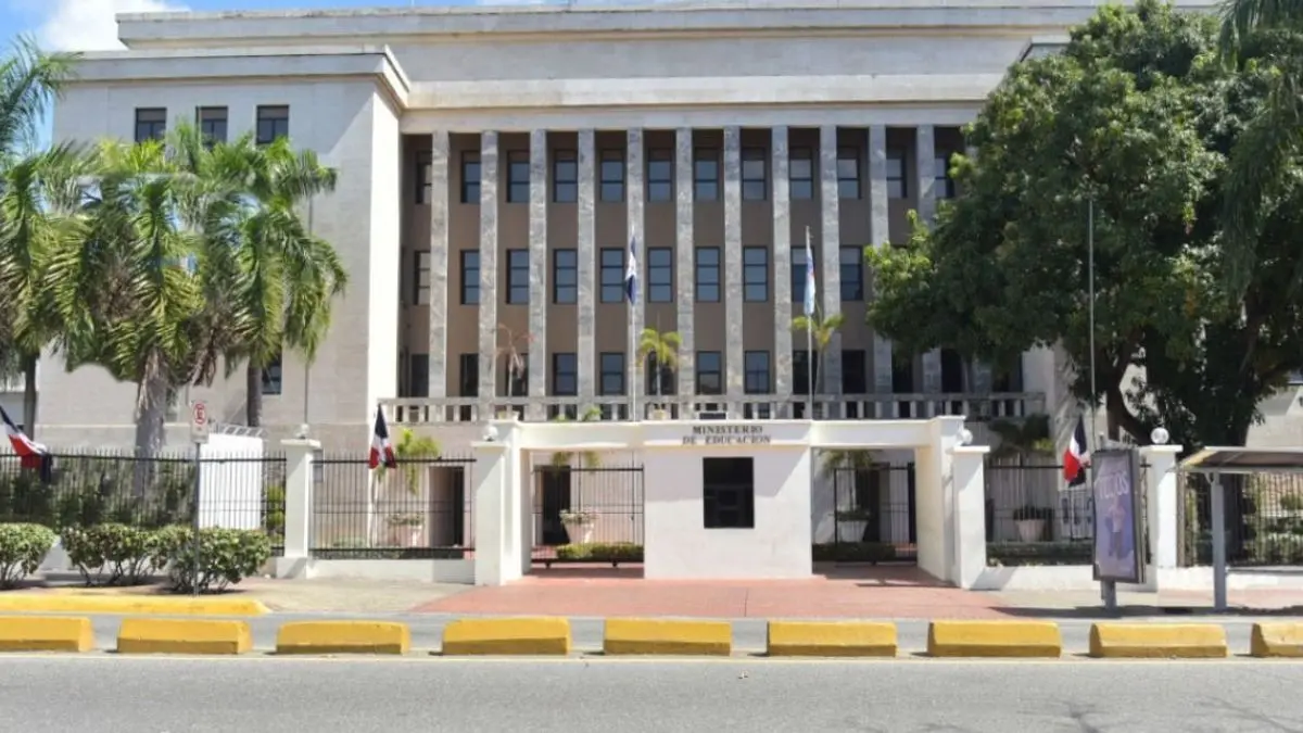 bono-a-mil-inicio-de-entrega-por-ministerio-de-educacion-2fa25847-focus-0-0-1200-675-rds