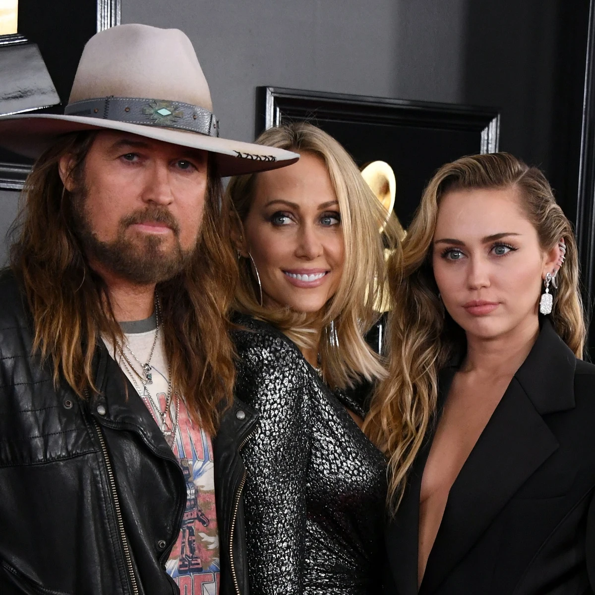 miley-cyrus-sus-padres-billy-rae-tish-cyrus_104