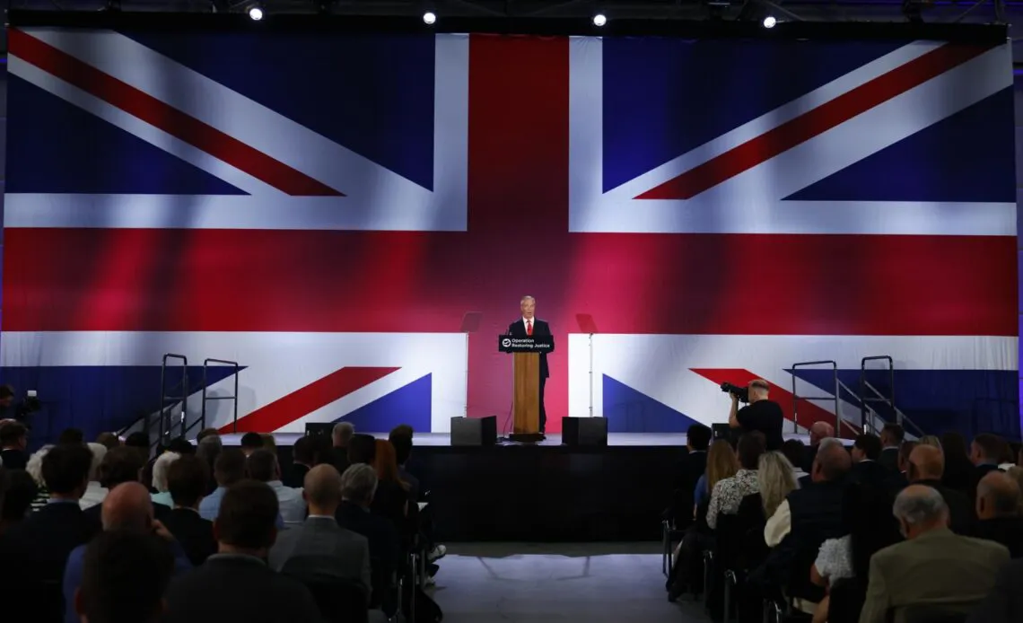 Farage-1140x694
