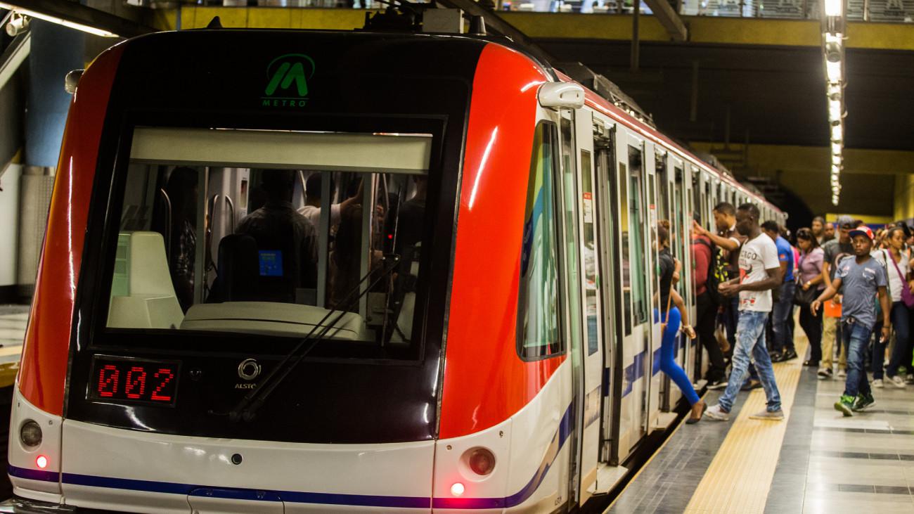 57b621ed-metro