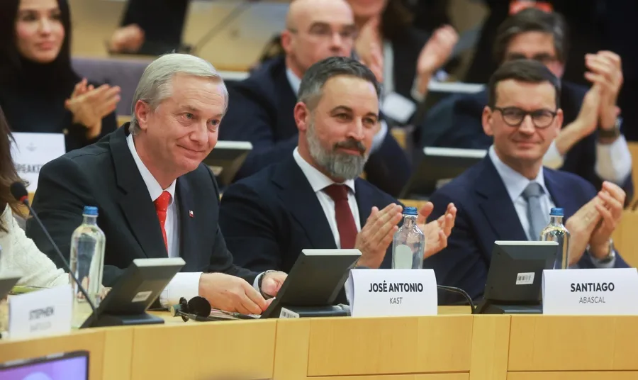 Ultraconservadores-europeos-y-latinos-estrechan-lazos-en-Bruselas