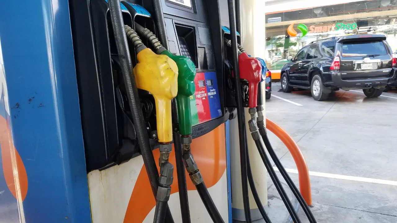 combustibles-foto-kelvin-de-la-cruz