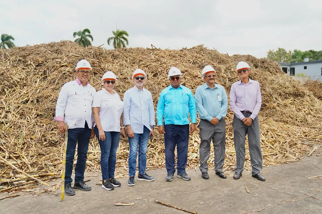 📍Visita institucional al Ingenio Porvenir 🔧🏭Este martes, el Dr. Rafael A. Burgos Gómez, director general de Bienes Nacionales (@dgbnrdo) y honorífico del CEA-CORDE (@cea_rd), recibió en el Ingenio Porvenir a