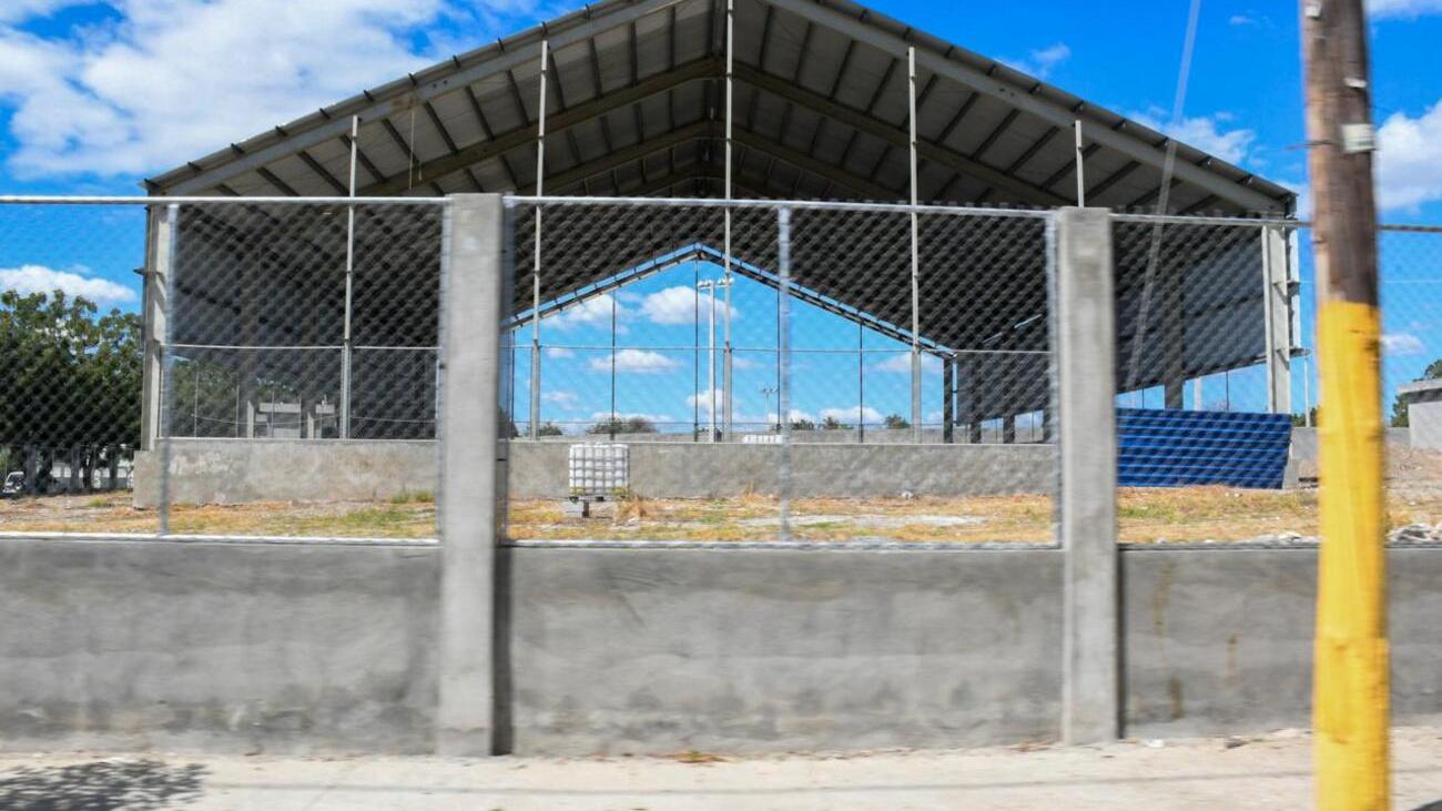 OBRA EN AZUA