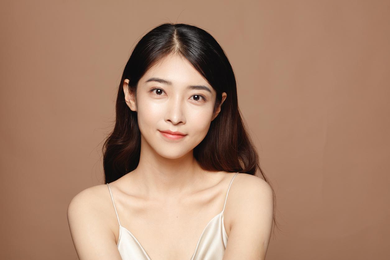 mujer-coreana-belleza-cabello-rostro