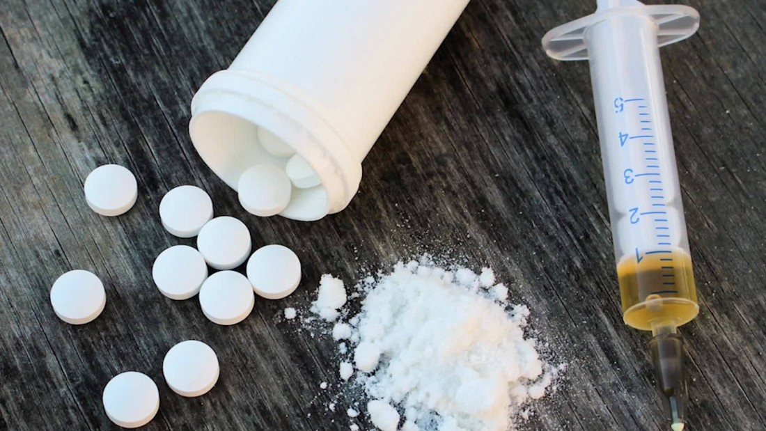 160428183940-fentanyl-opioids-drugs-overdose-sanjay-gupta-mobile-orig-mss-00000000-super-tease