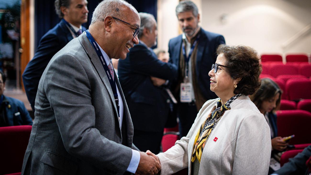Miguel Diaz viceministro de Minas y Aurora Williams, ministra de Minas de Chile, país sede.