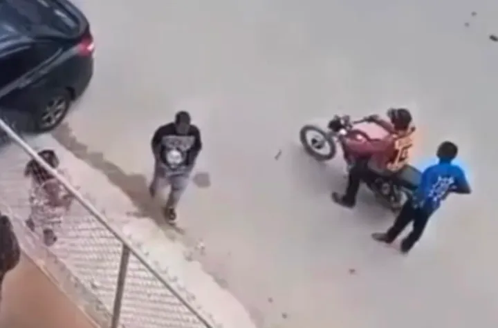 PN-captura-a-tres-hombres-por-agresion-contra-una-senora-y-danos-a-su-vehiculo