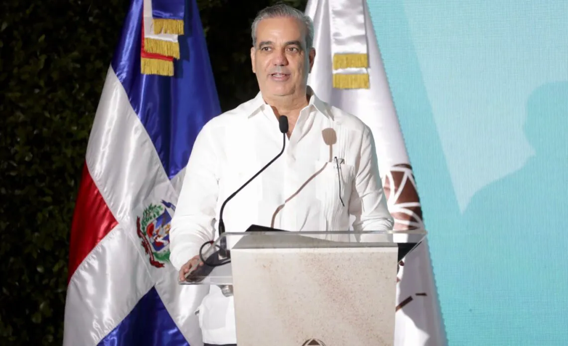 Abinader-en-inauguracion-1-1140x694