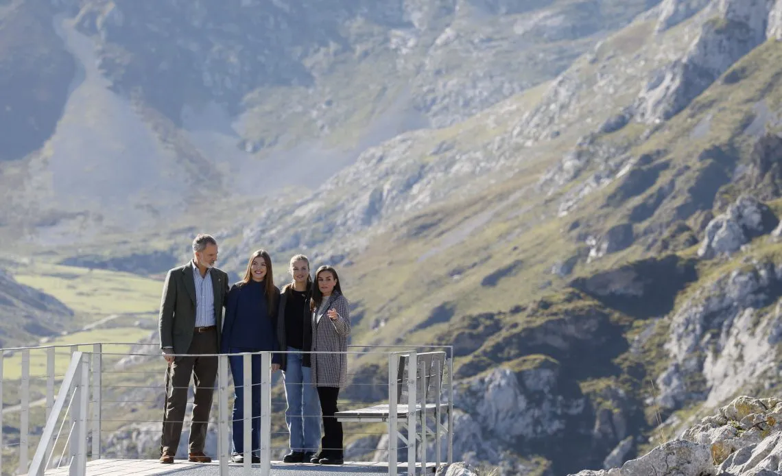 Familia-real-en-Asturias-1140x694