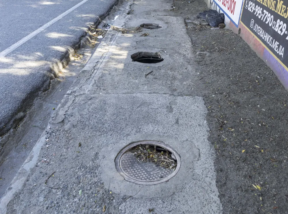 19052025-alcantarillado-sin-tapas---samil-mateo-dominici206-c6917c23