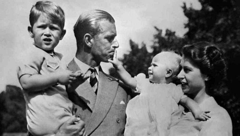 10-años-principe-felipe-de-edimburgo-768x435