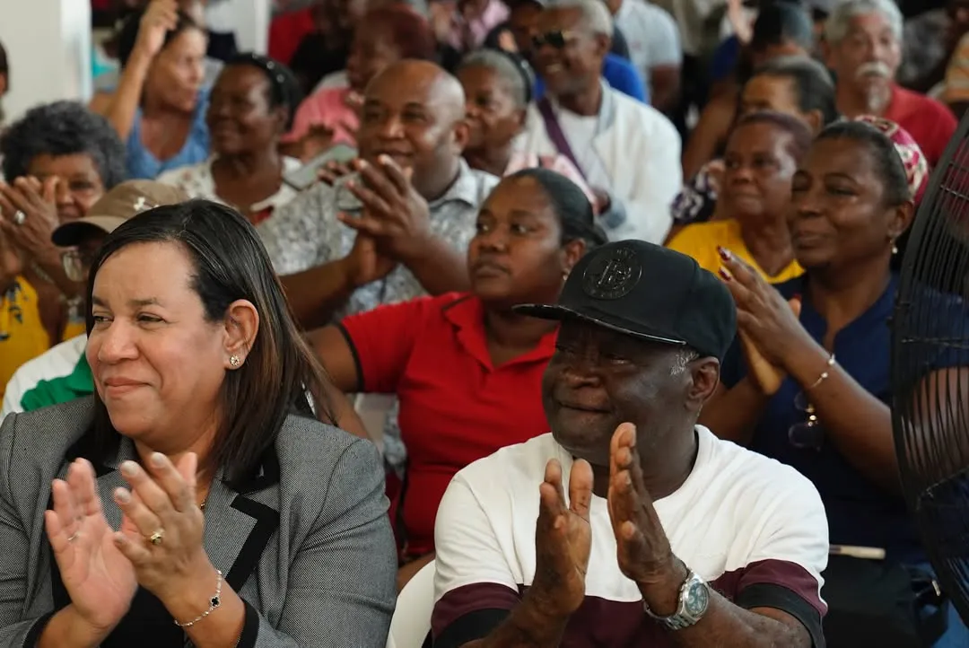 🏡 ¡Seguridad y Esperanza para 2,650 Familias de Haina!Por disposición del presidente Luis Abina (5)