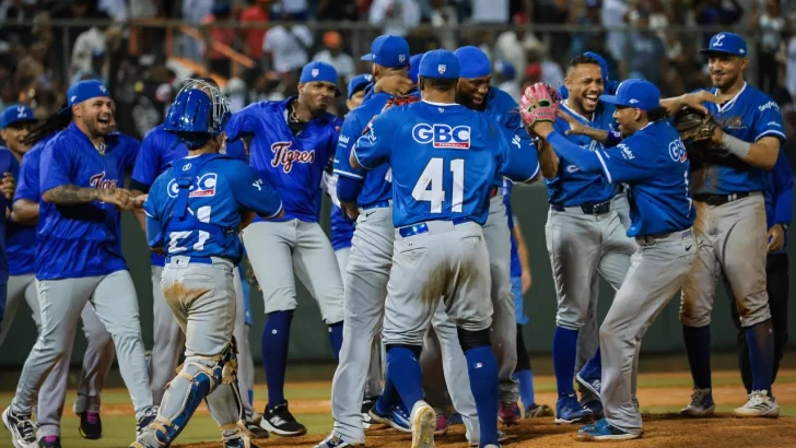 Tigres-del-Licey-celebran-728x410