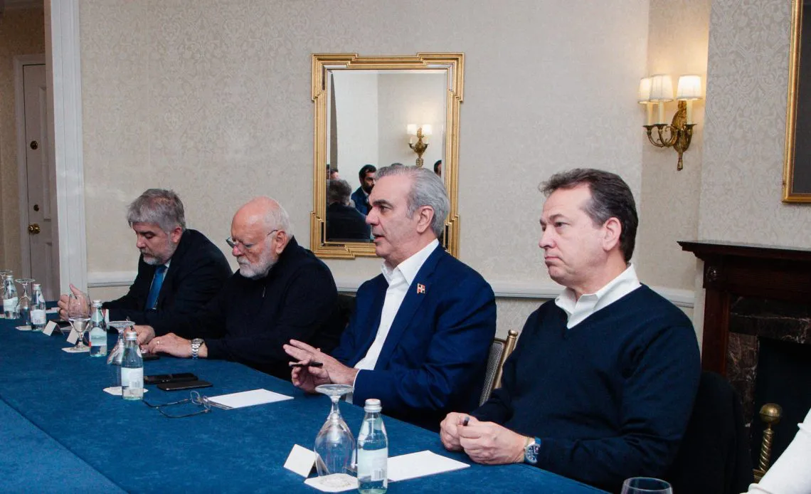 Reunion-de-Abinader-1140x694