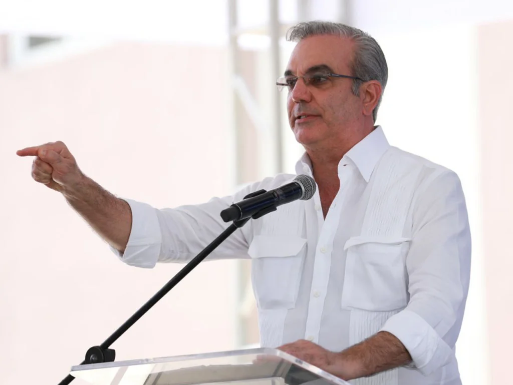 Luis-Abinader-1