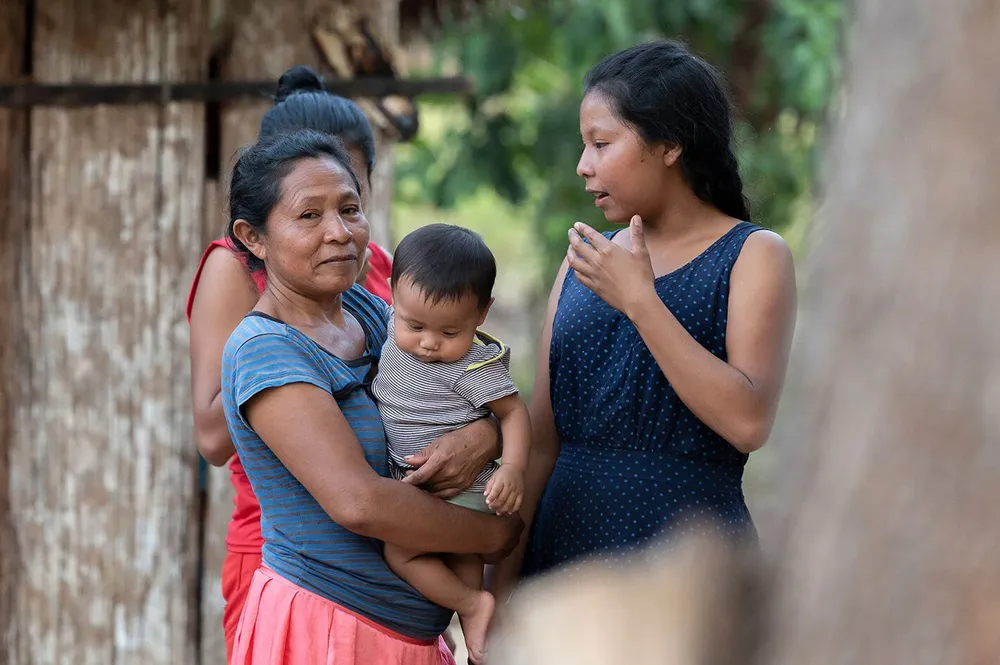 familia-indigena-1500x