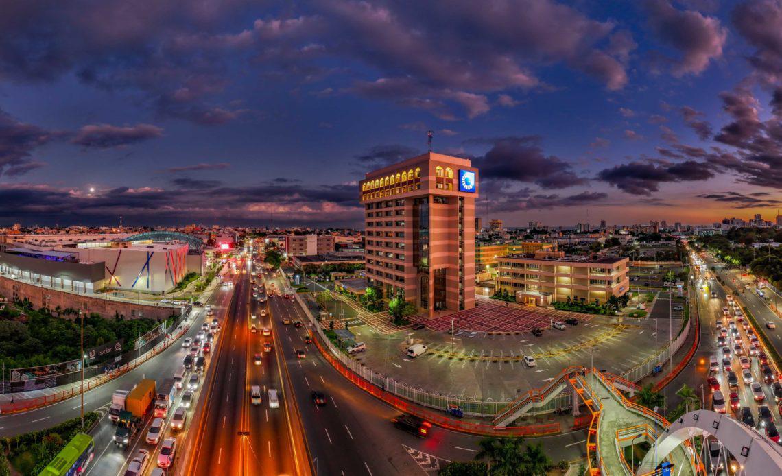 Torre-Popular-sede-del-Grupo-Popular-1140x694