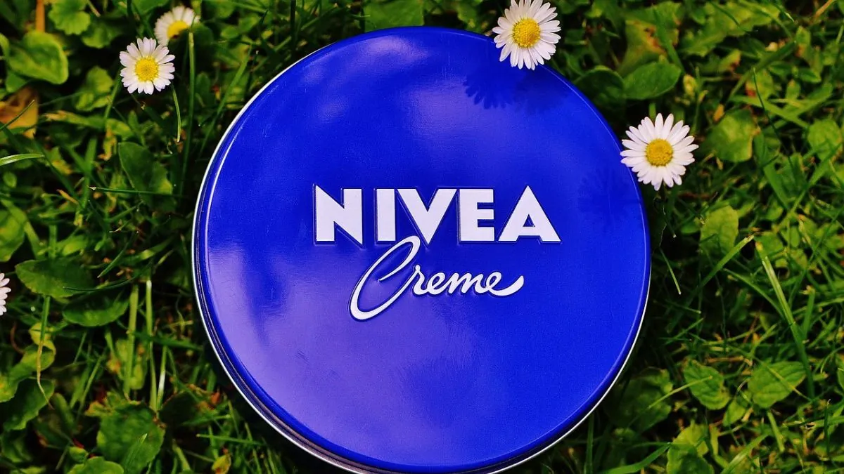 nivea-papada-canva