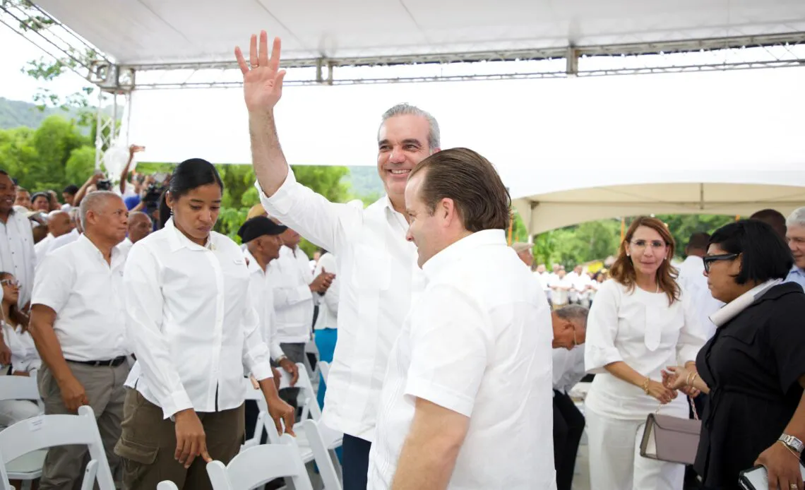 Abinader-inauguraciones-en-Puerto-Plata-1140x694